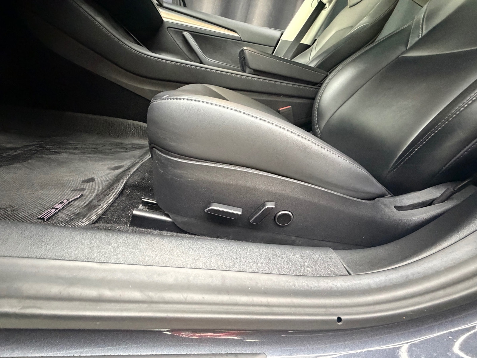 Tesla Model 3 Standard Range Plus, 325ps, 2021