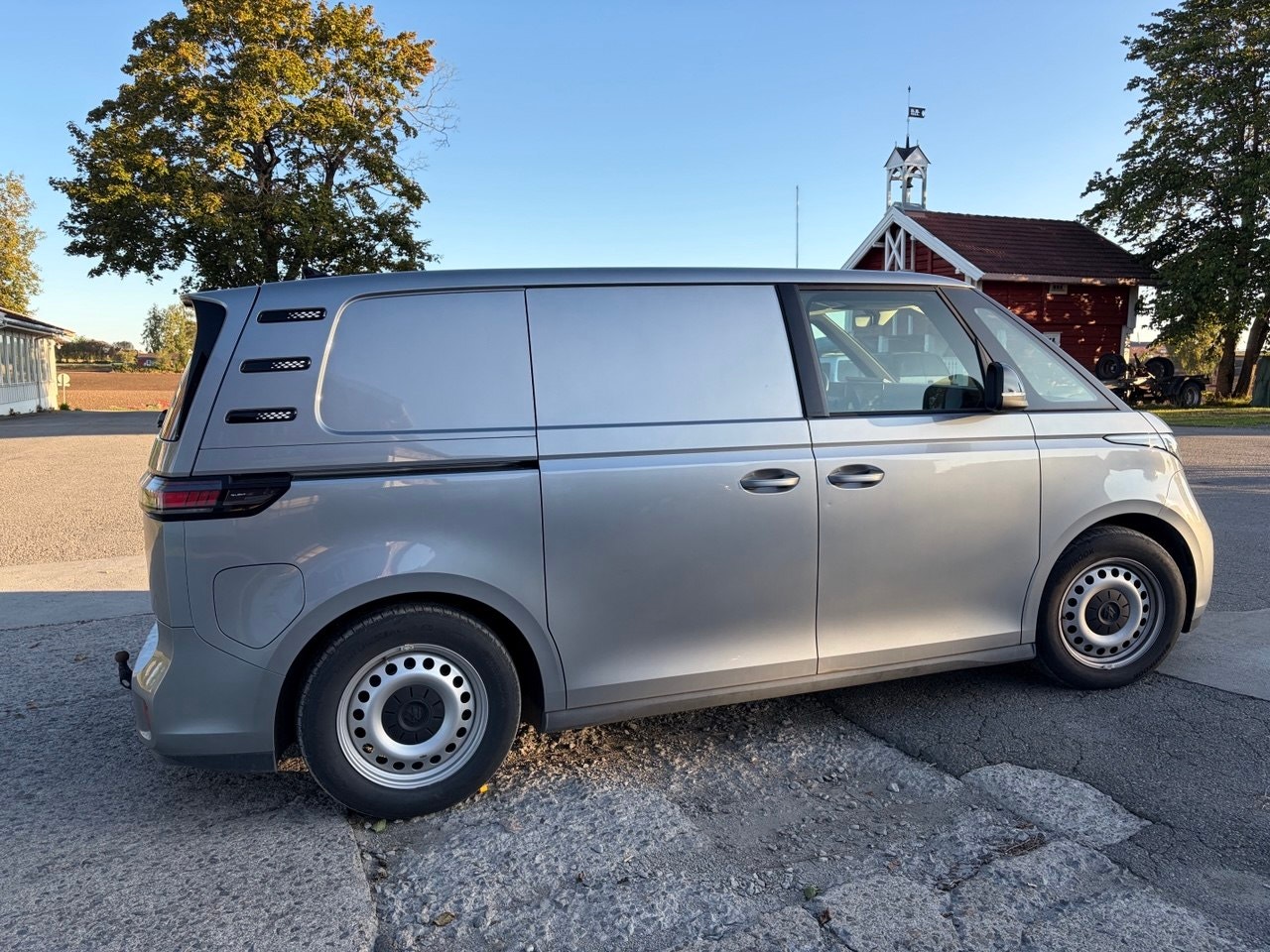 Volkswagen ID. Buzz Cargo 82 kWh, 204hp, 2024