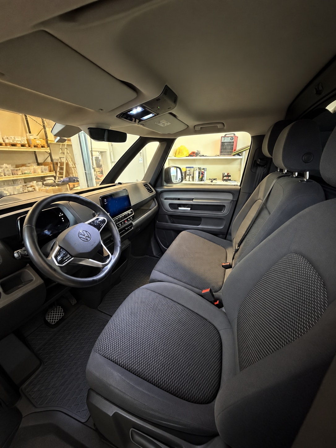 Volkswagen ID. Buzz Cargo 82 kWh, 204hp, 2024