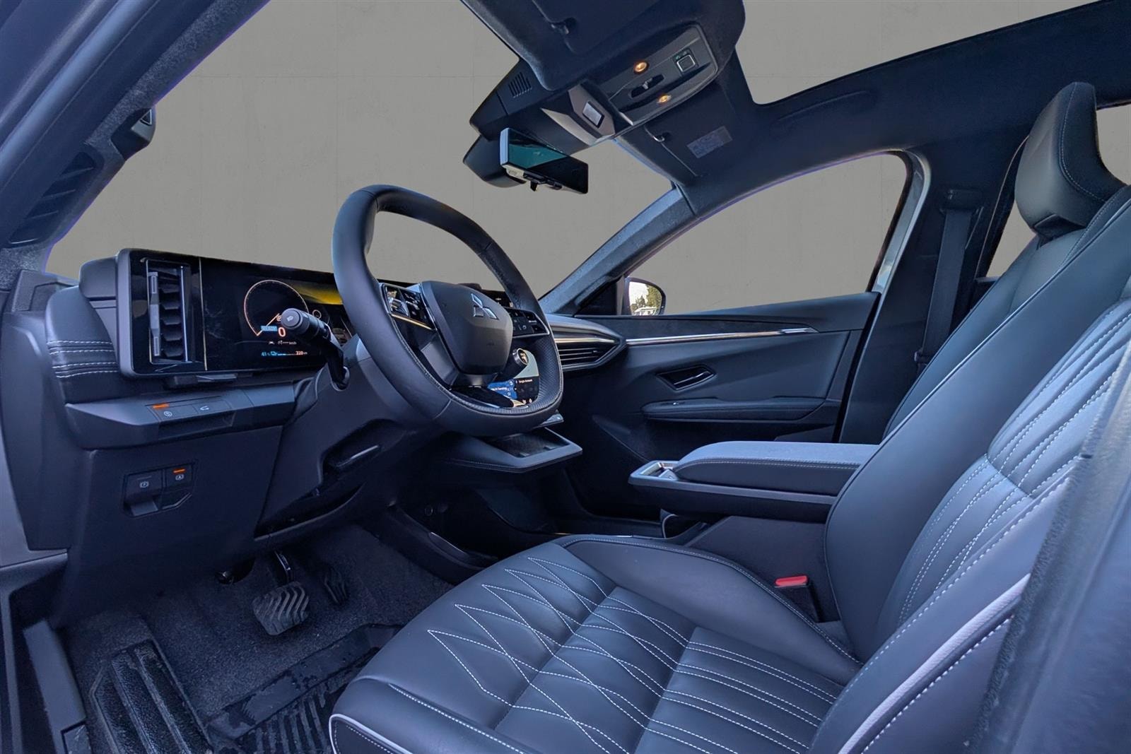Mitsubishi Eclipse Cross 87 kWh, 218hp, 2026
