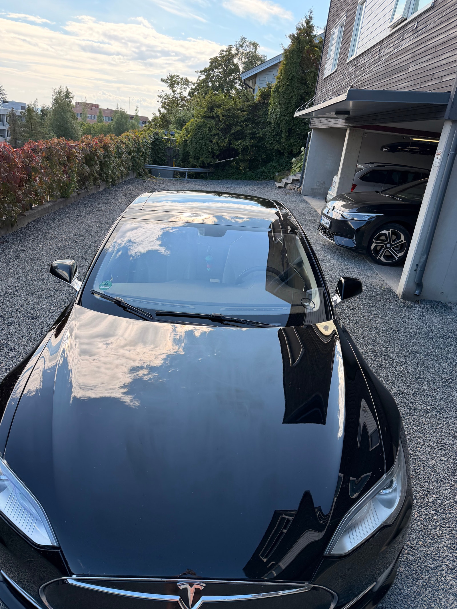 Tesla Model S 85, 378hp, 2014