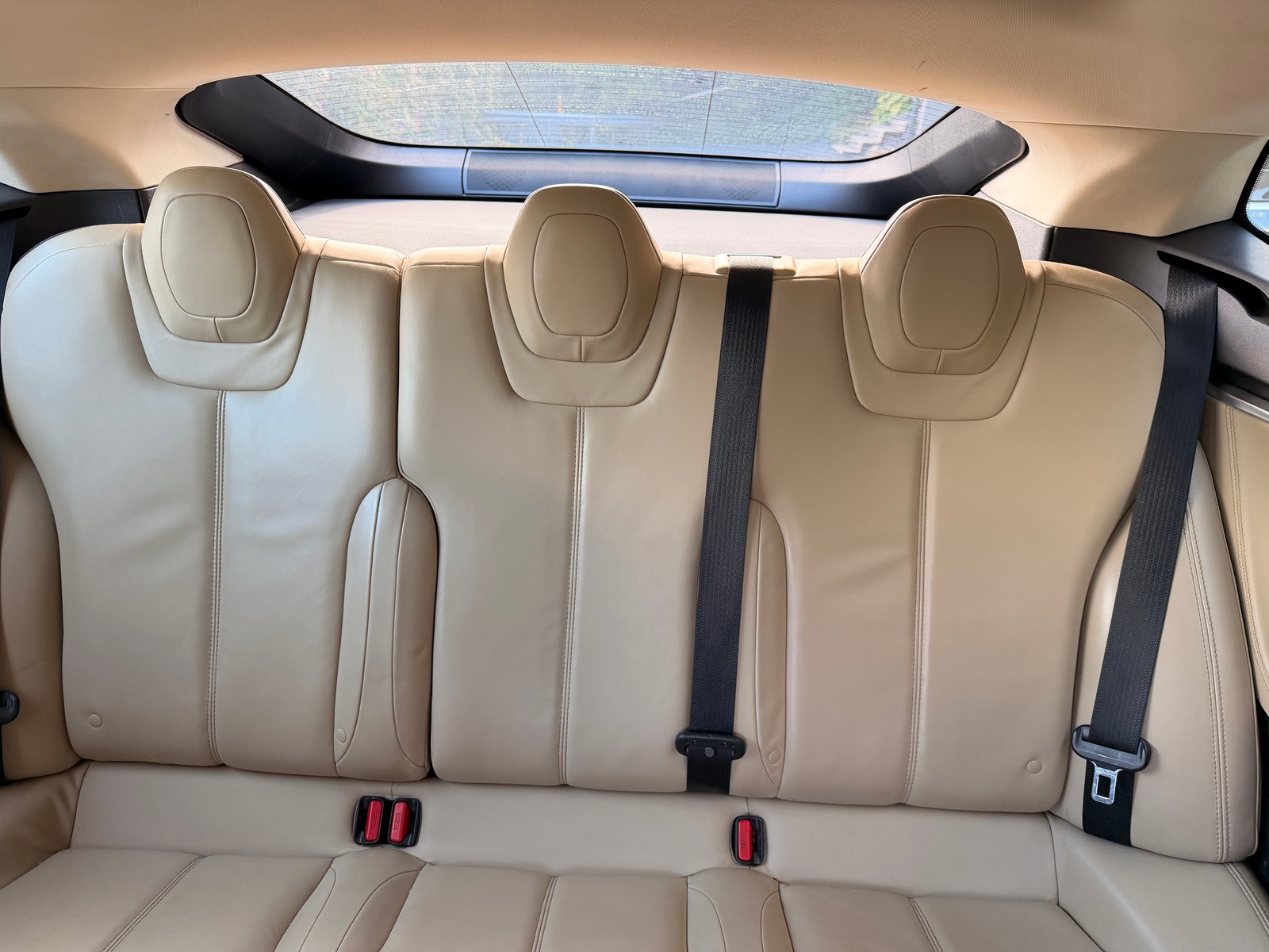 Tesla Model S 85, 378hp, 2014