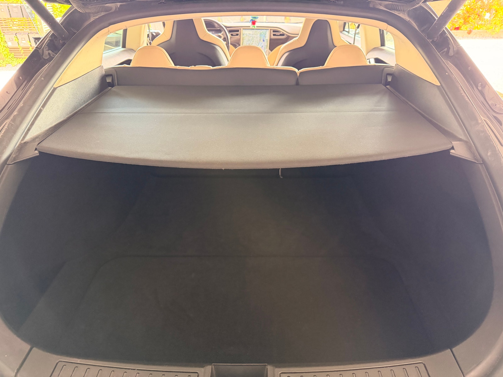 Tesla Model S 85, 378hp, 2014
