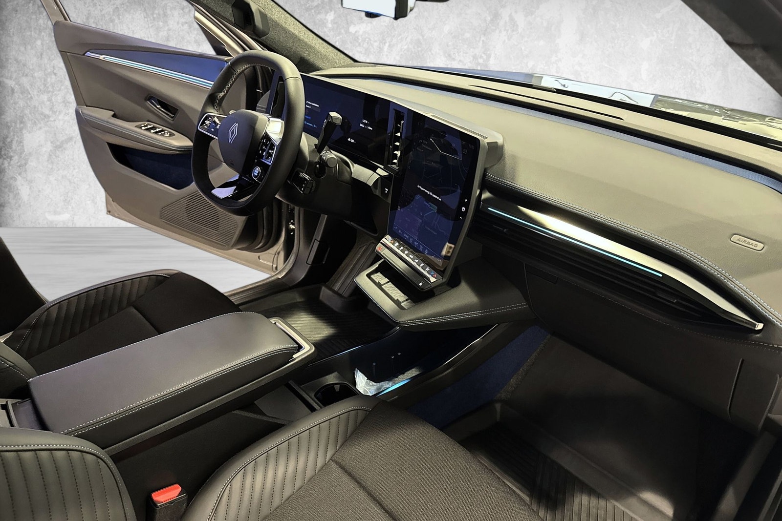 Renault Scenic E-Tech High Range 87 kWh, 218hp, 2025