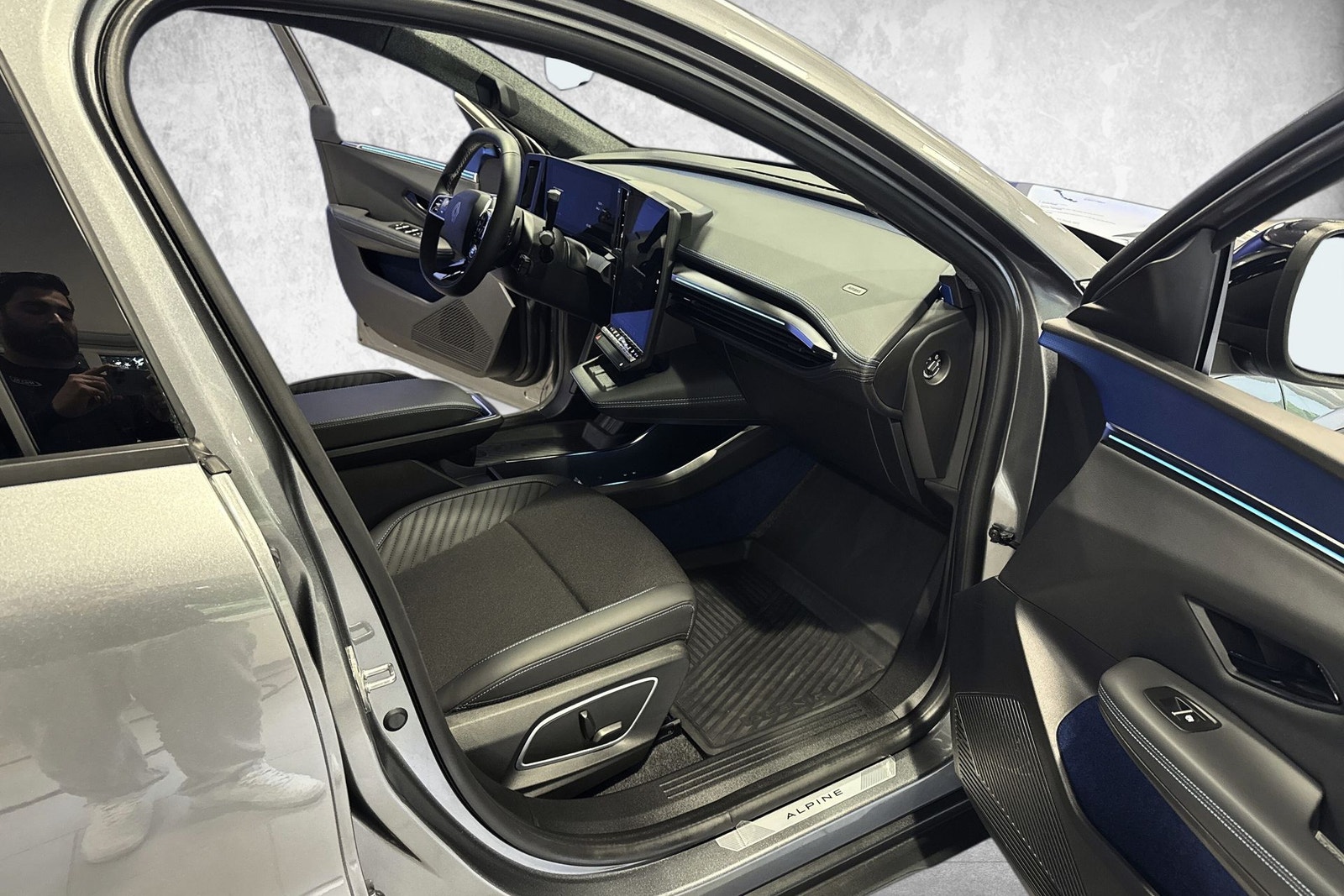 Renault Scenic E-Tech High Range 87 kWh, 218hp, 2025