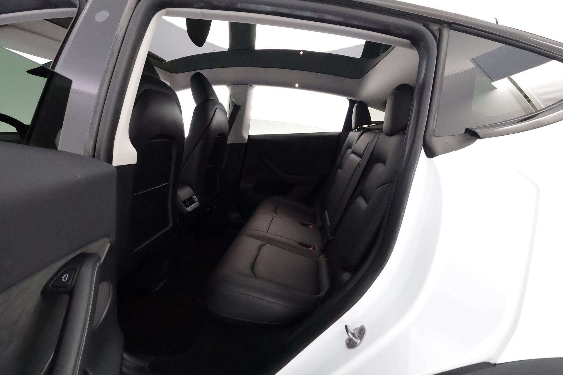 Tesla Model Y Long Range AWD, 514ps, 2023