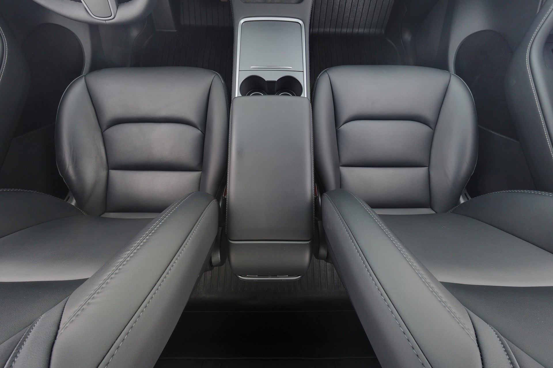 Tesla Model Y Long Range AWD, 514ps, 2023