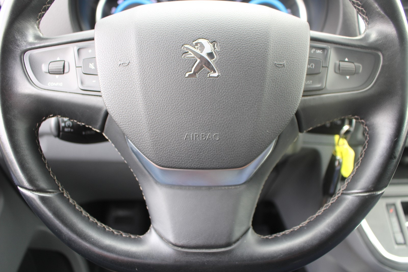Peugeot e-Expert 75, 136hp, 2023