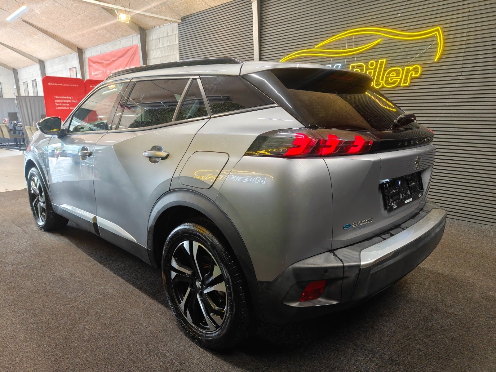 Peugeot e-2008, 136ps, 2022