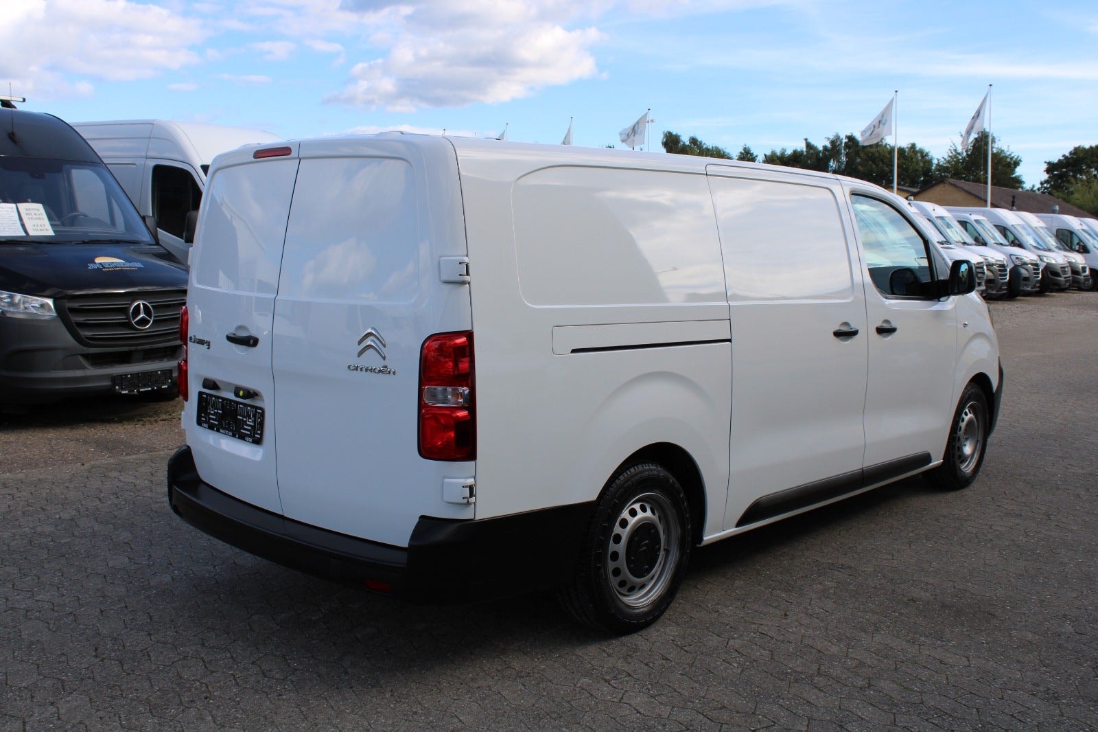 Citroën ë-Jumpy 75, 136hp, 2022