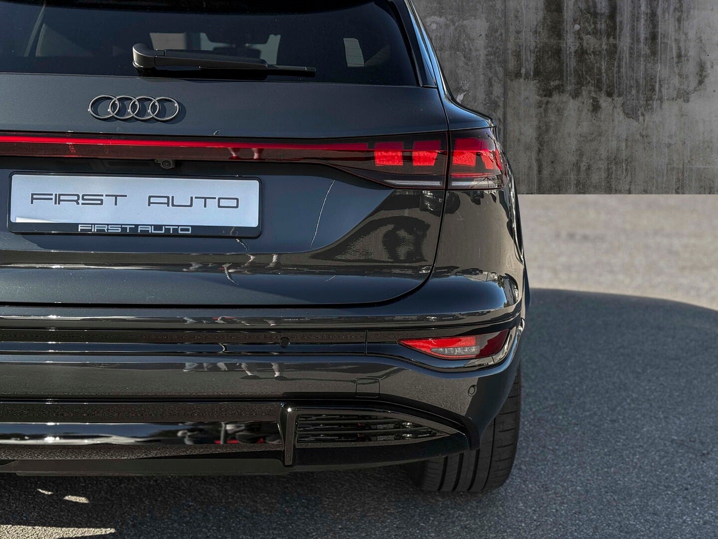 Audi Q6 e-tron quattro, 388ps, 2024