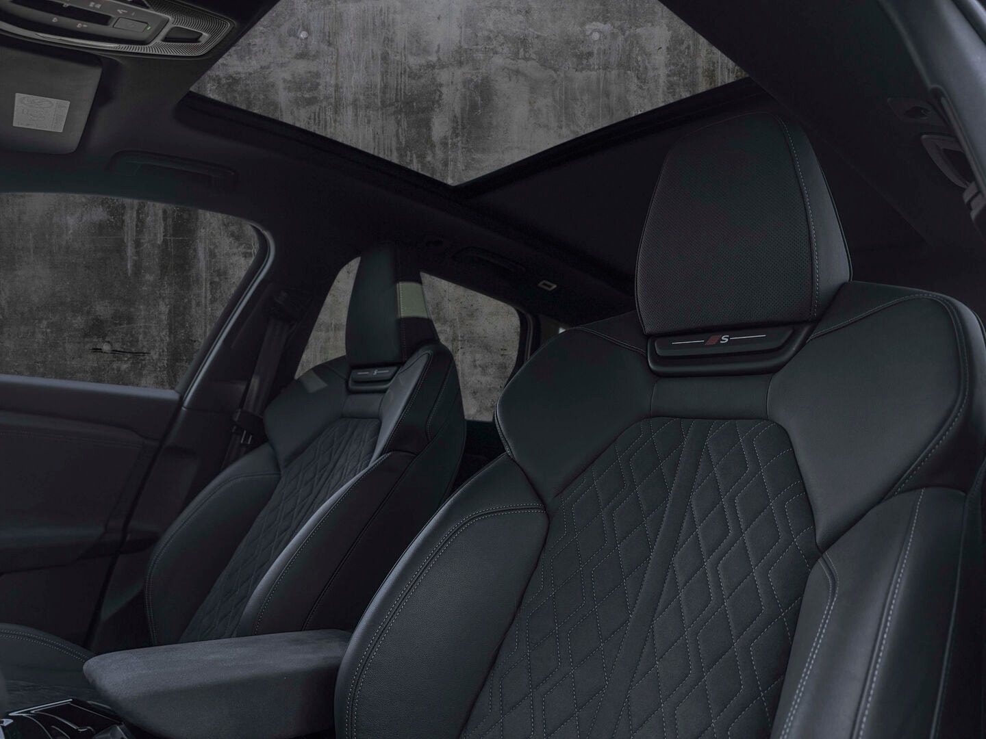 Audi Q6 e-tron quattro, 388ps, 2024