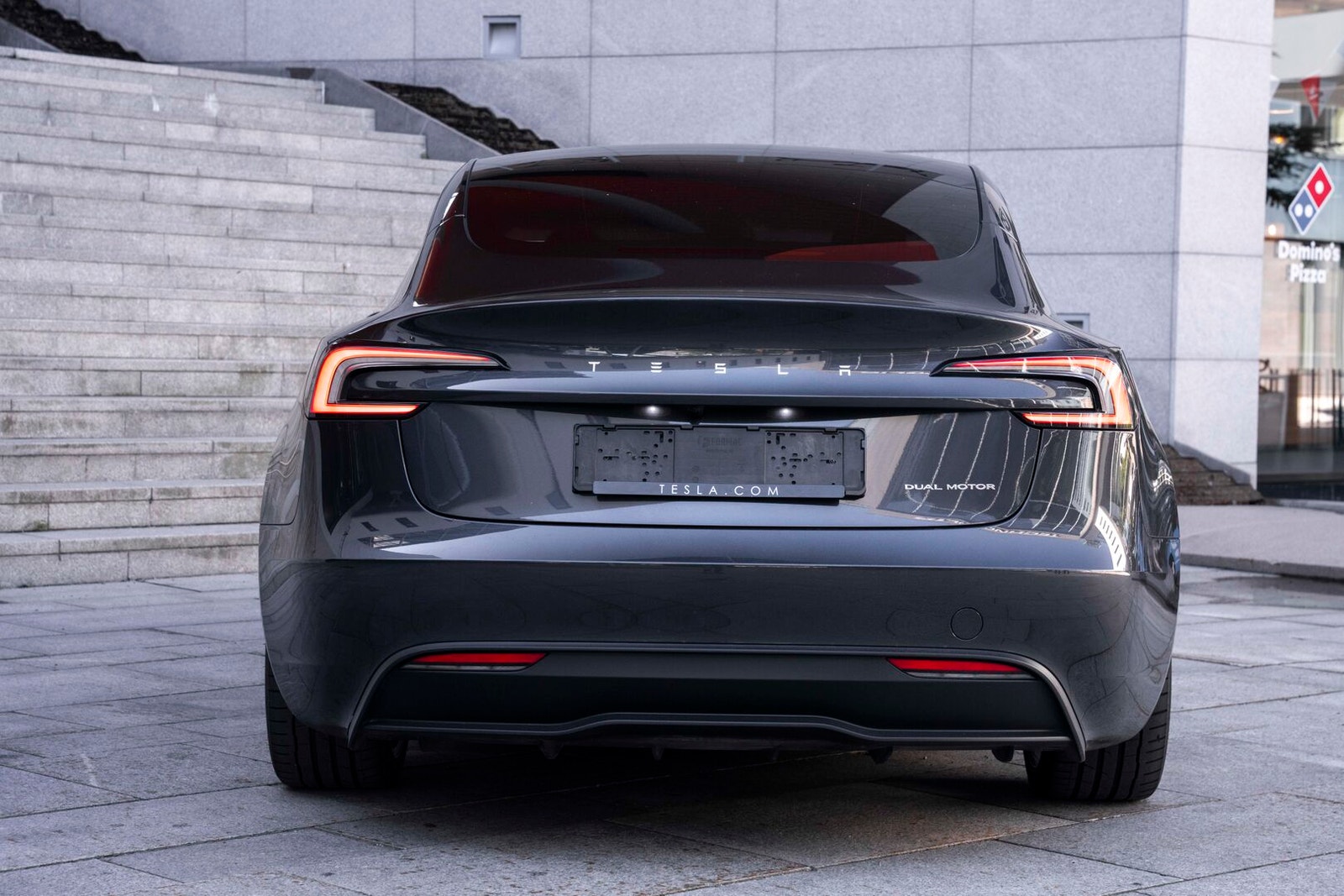 Tesla Model 3 Long Range AWD, 498ps, 2024