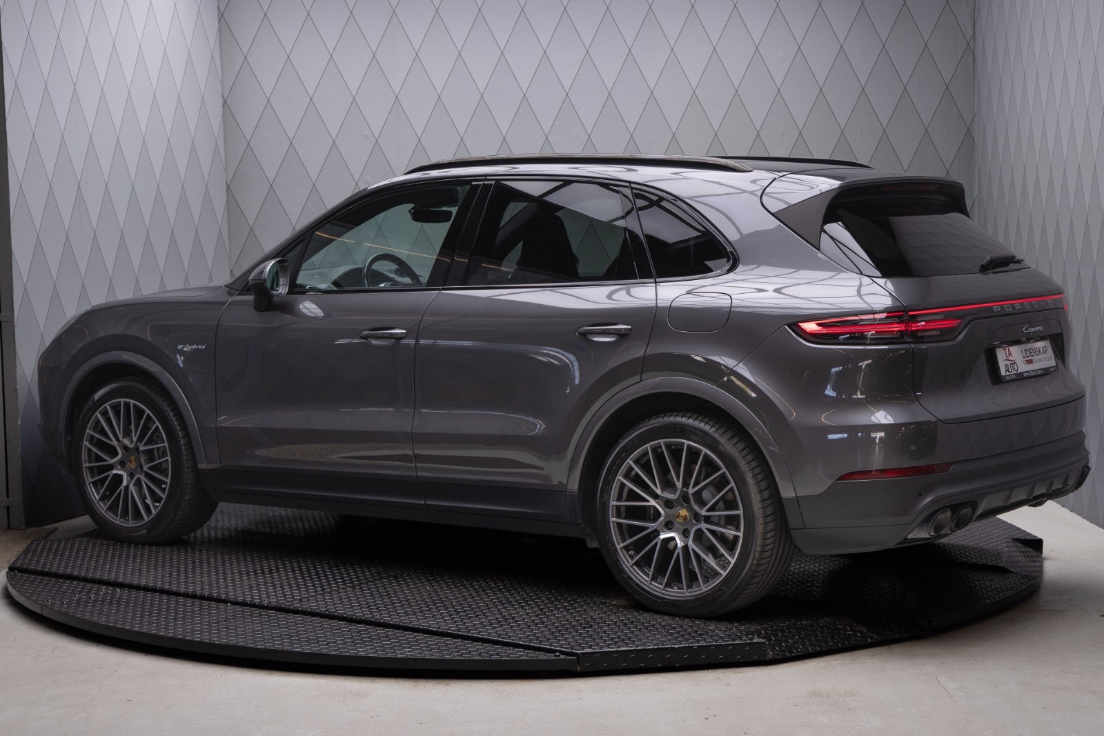 Porsche Cayenne E-Hybrid TipTronic S, 462hk, 2020