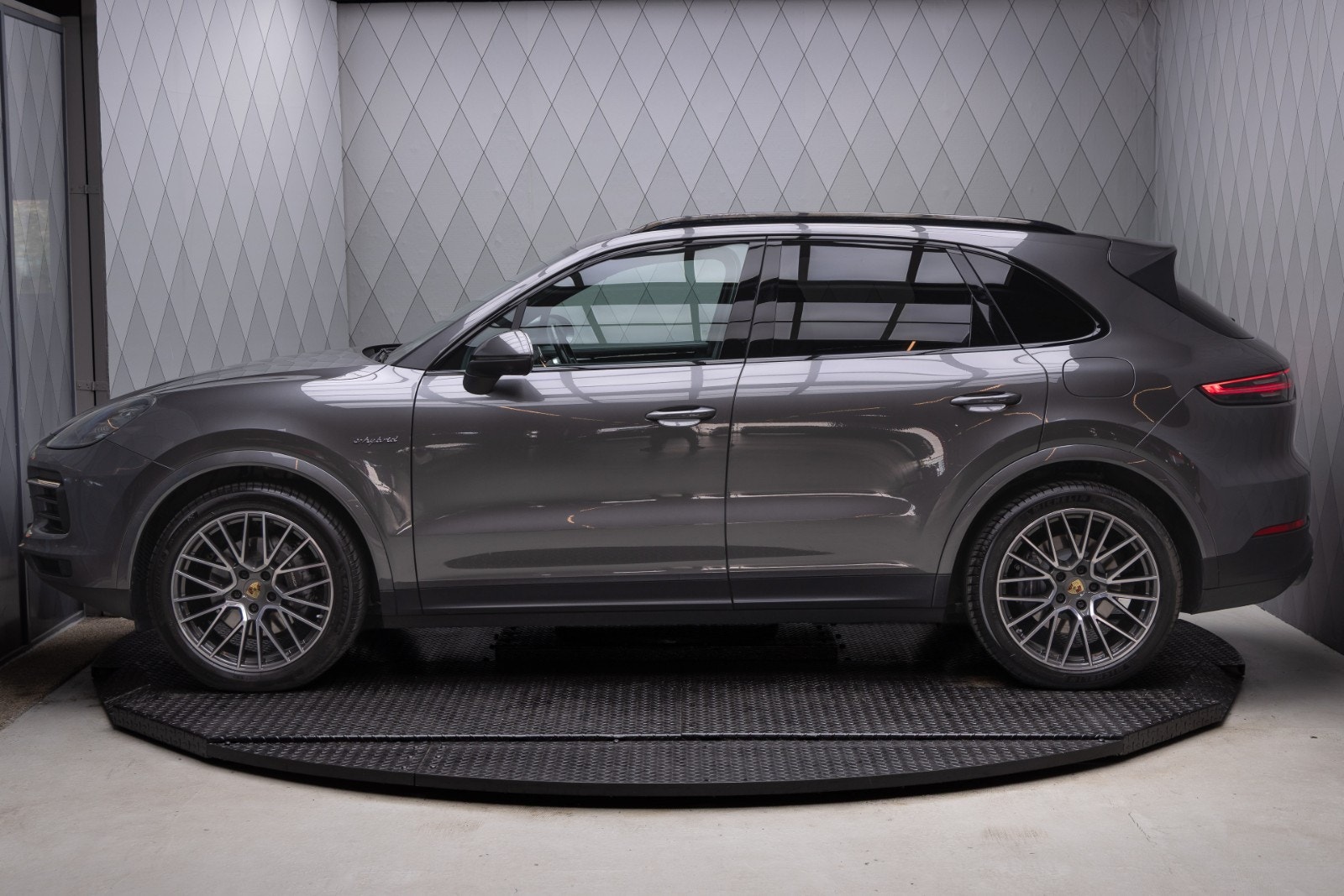 Porsche Cayenne E-Hybrid TipTronic S, 462hk, 2020