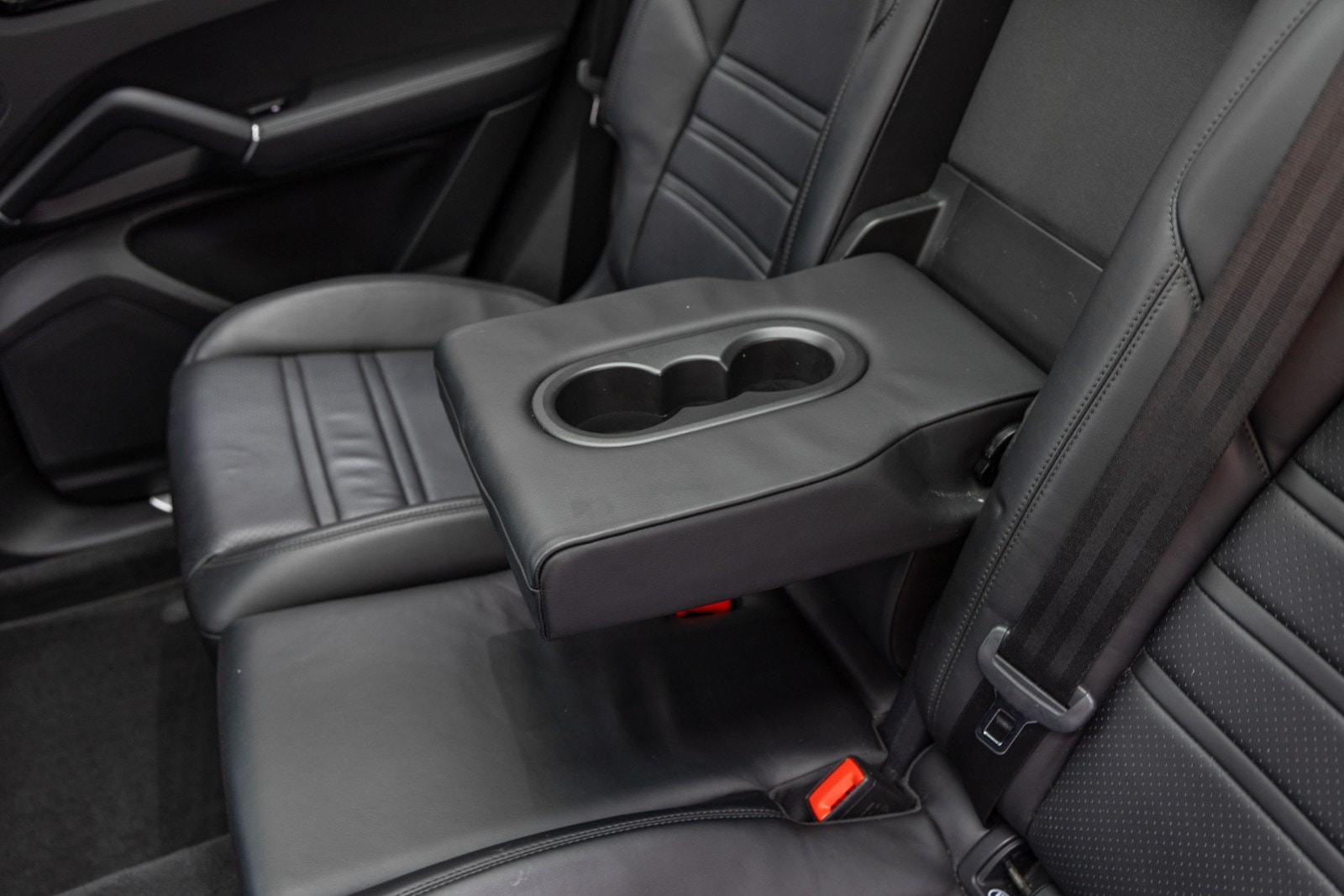 Porsche Cayenne E-Hybrid TipTronic S, 462hk, 2020