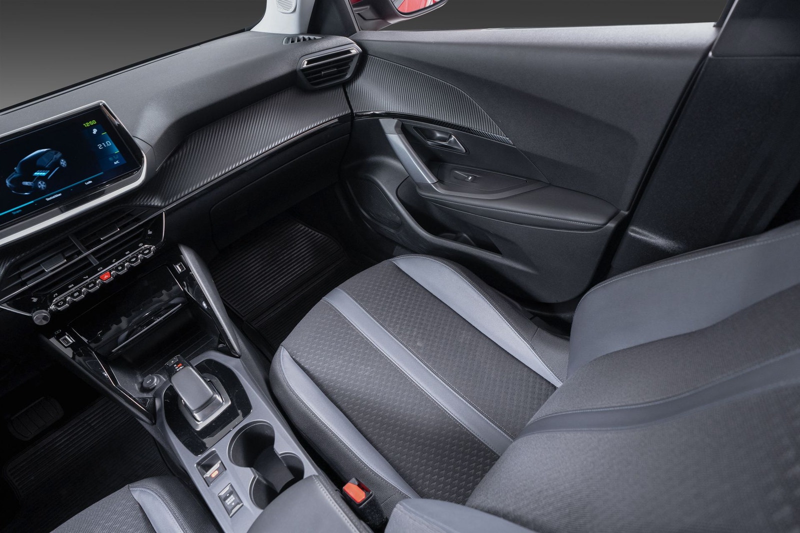 Peugeot e-2008, 136hp, 2020