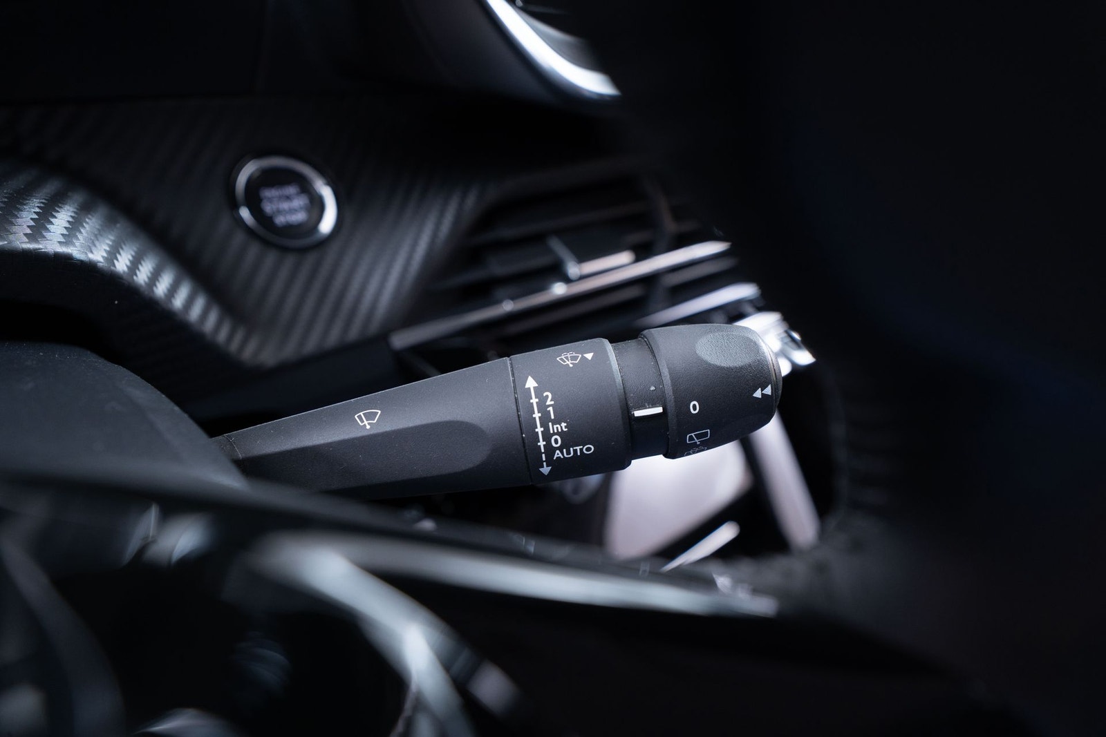 Peugeot e-2008, 136hp, 2020