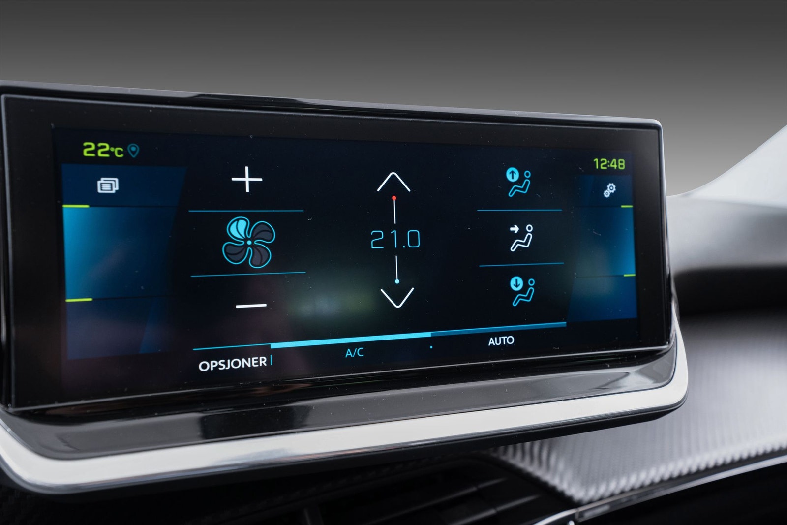 Peugeot e-2008, 136hp, 2020
