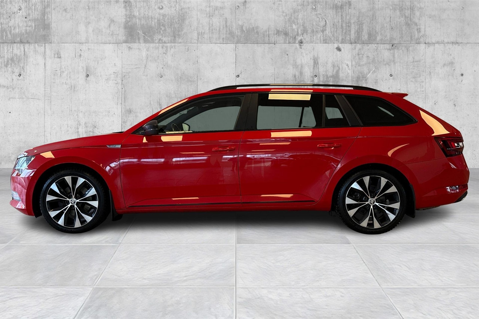 Škoda Superb Stasjonsvogn 2.0 TDI 4x4 SCR DSG sekvensiell, 6-trinn, 190ps, 2017
