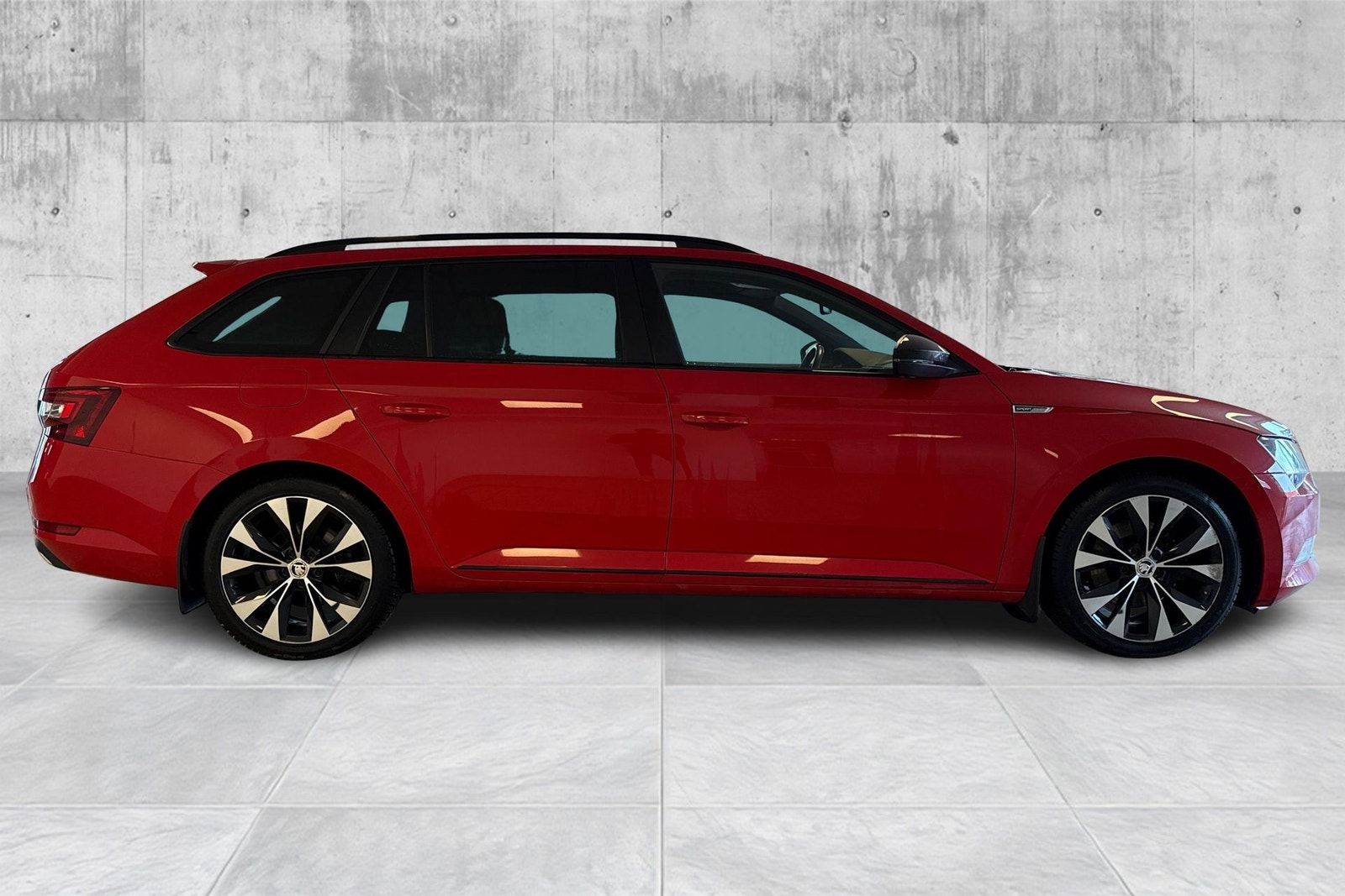 Škoda Superb Stasjonsvogn 2.0 TDI 4x4 SCR DSG sekvensiell, 6-trinn, 190ps, 2017