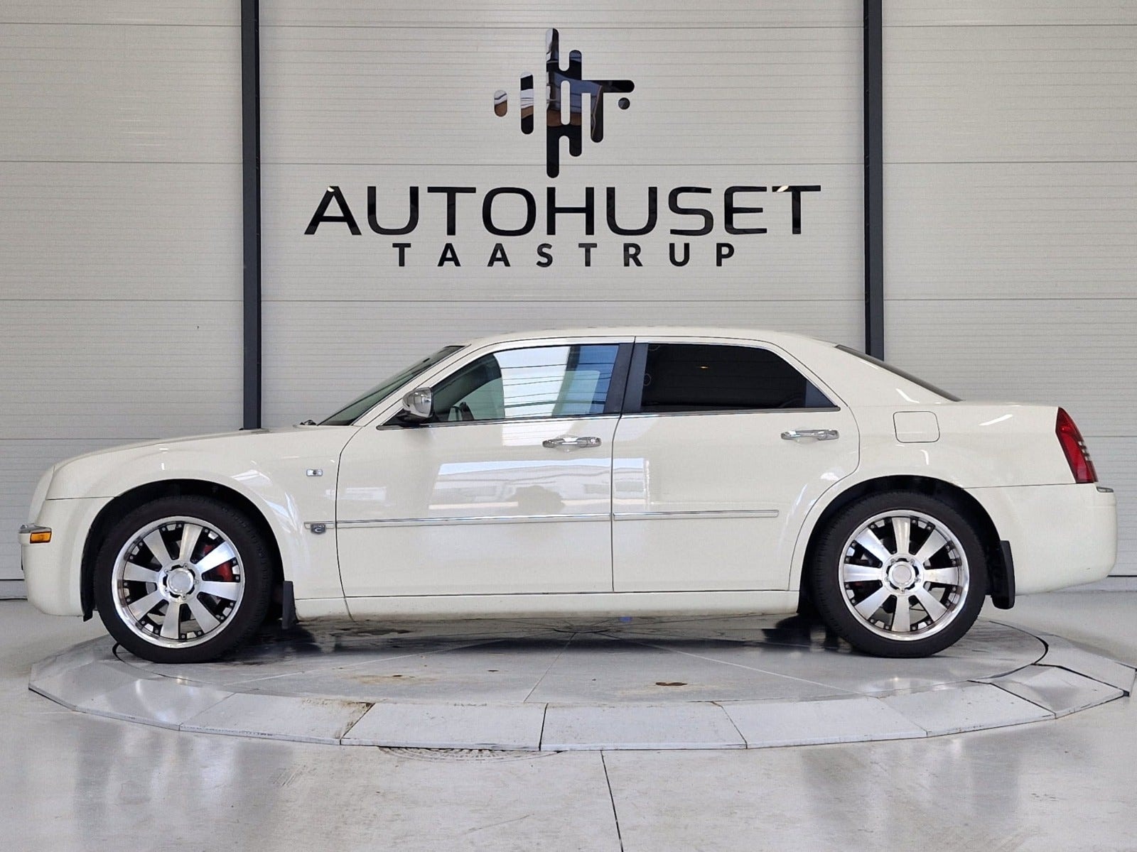 Chrysler 300C 3.5 V6 Automatic, 4-trins, 249ps, 2005