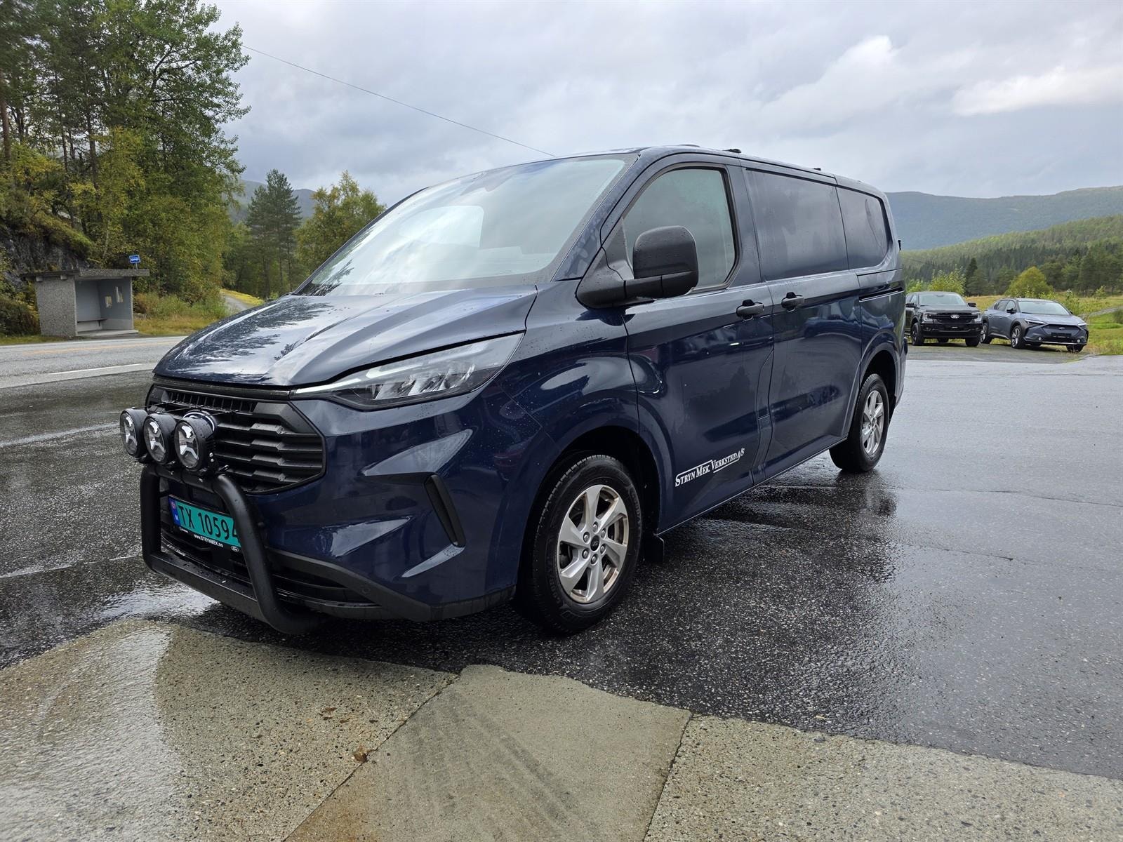 Ford Transit Custom 320 2.0 EcoBlue AWD SelectShift, 8-trins, 170ps, 2025