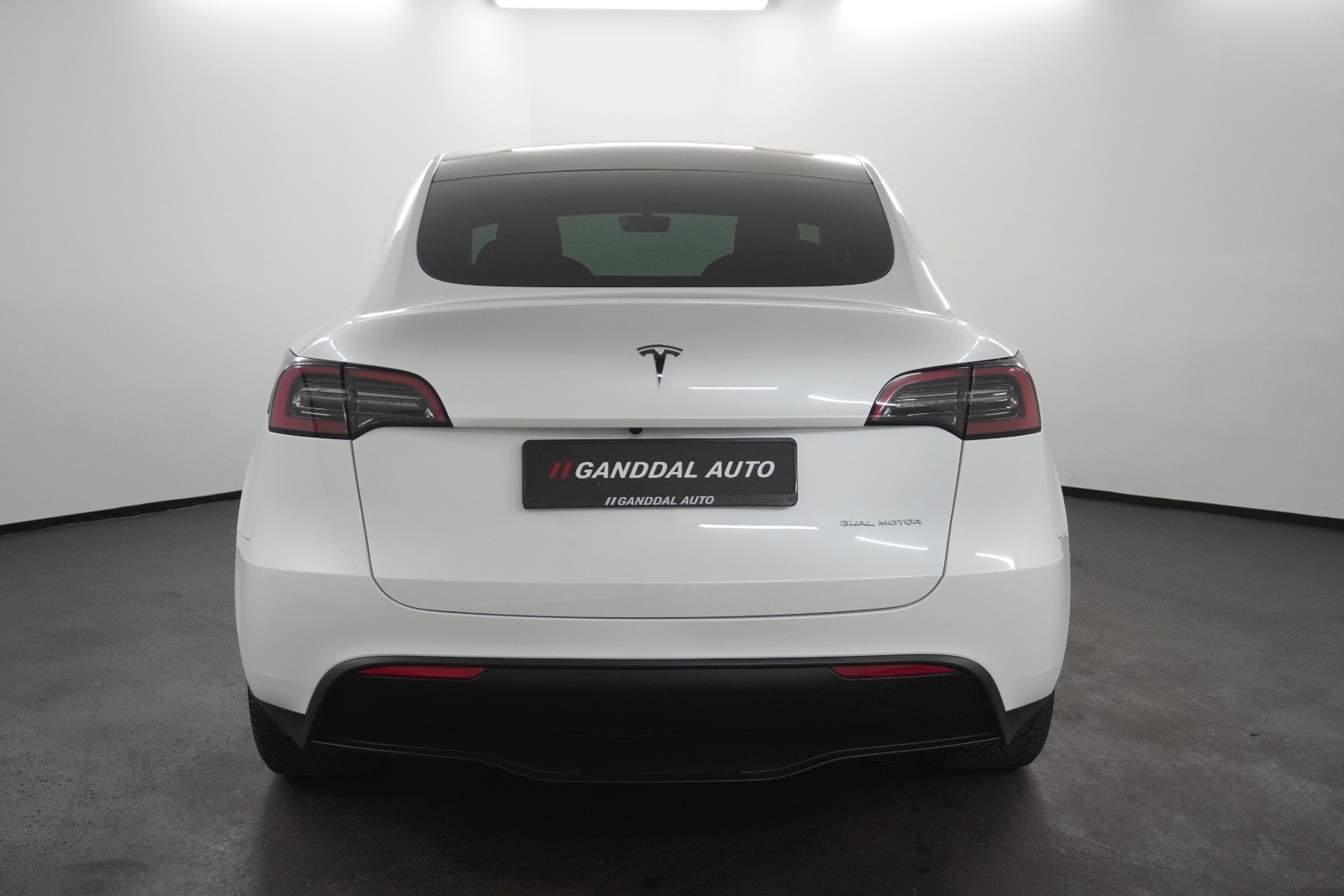 Tesla Model Y Long Range AWD, 514ps, 2024