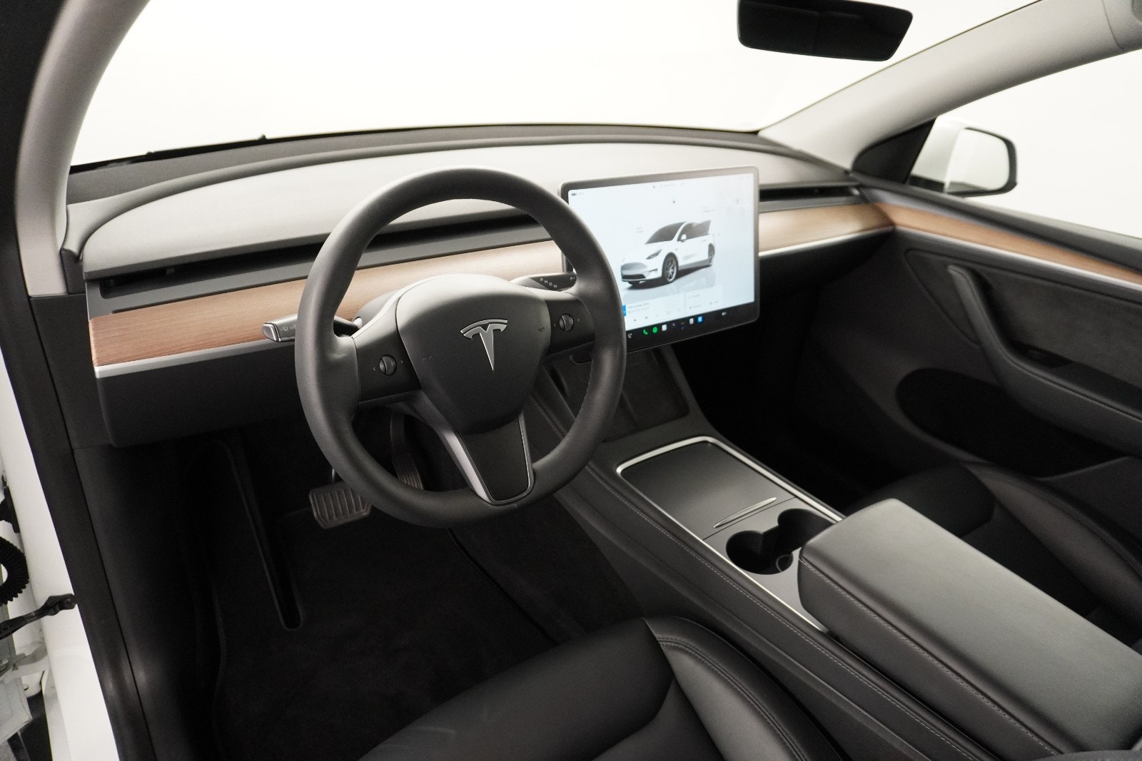 Tesla Model Y Long Range AWD, 514ps, 2024