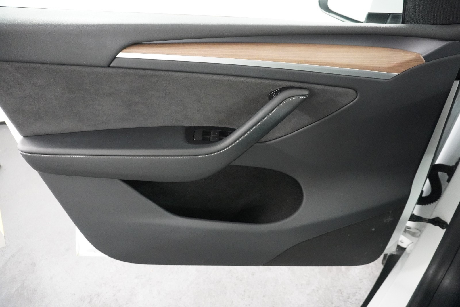 Tesla Model Y Long Range AWD, 514ps, 2024