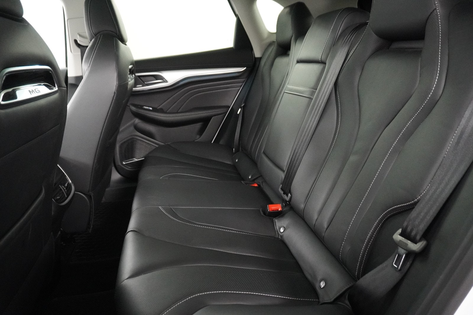 MG Marvel R Performance Automatisk, 288hk, 2024