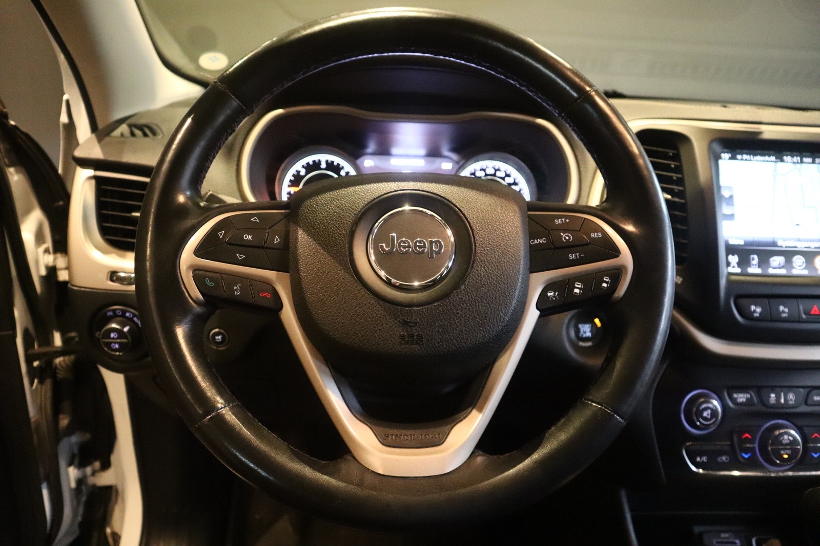 Jeep Cherokee 2.0 CRD 4WD Automatic, 9-trins, 170ps, 2015