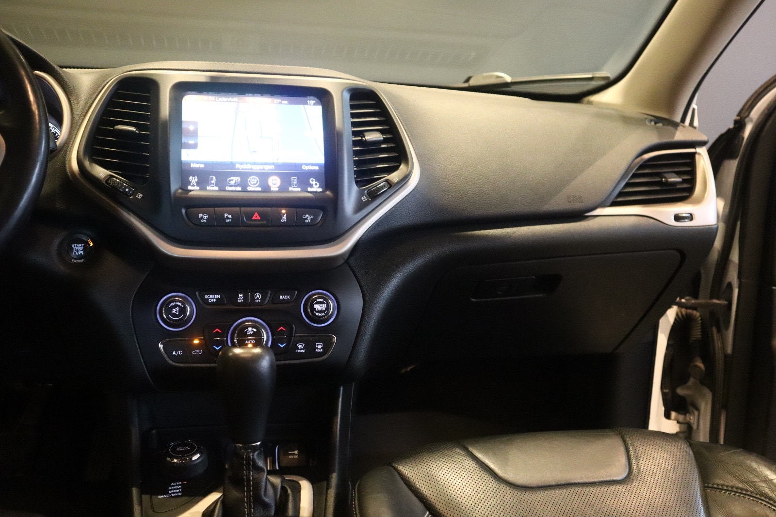 Jeep Cherokee 2.0 CRD 4WD Automatic, 9-trins, 170ps, 2015