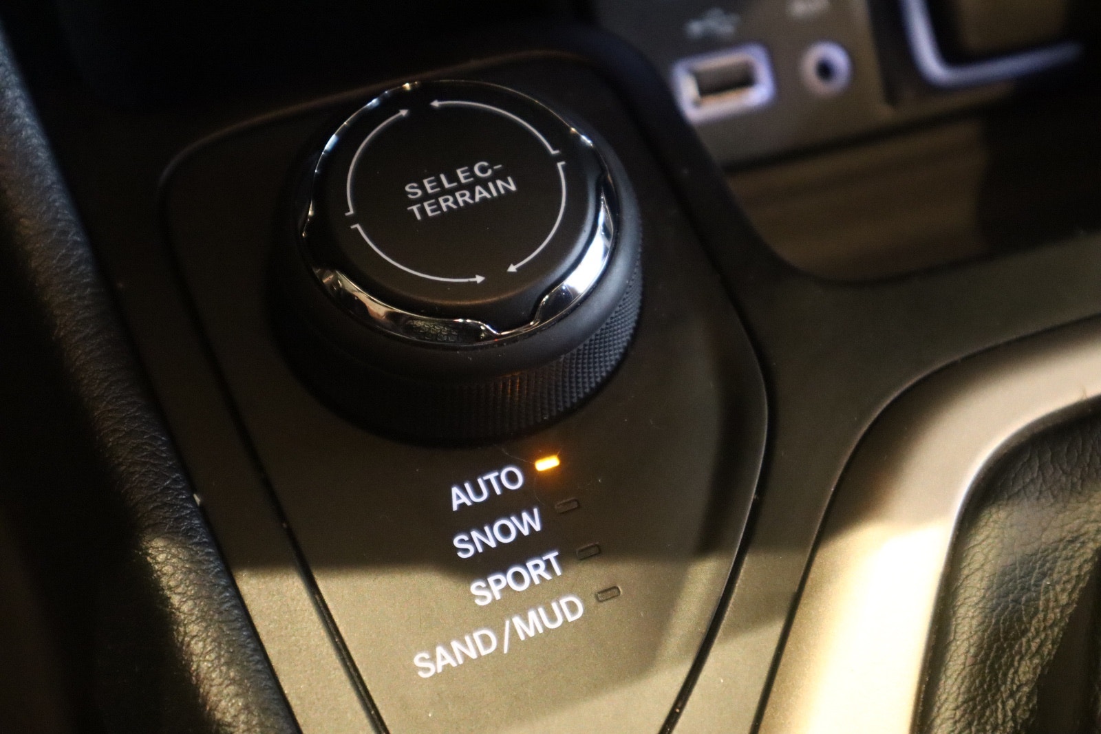 Jeep Cherokee 2.0 CRD 4WD Automatic, 9-trins, 170ps, 2015
