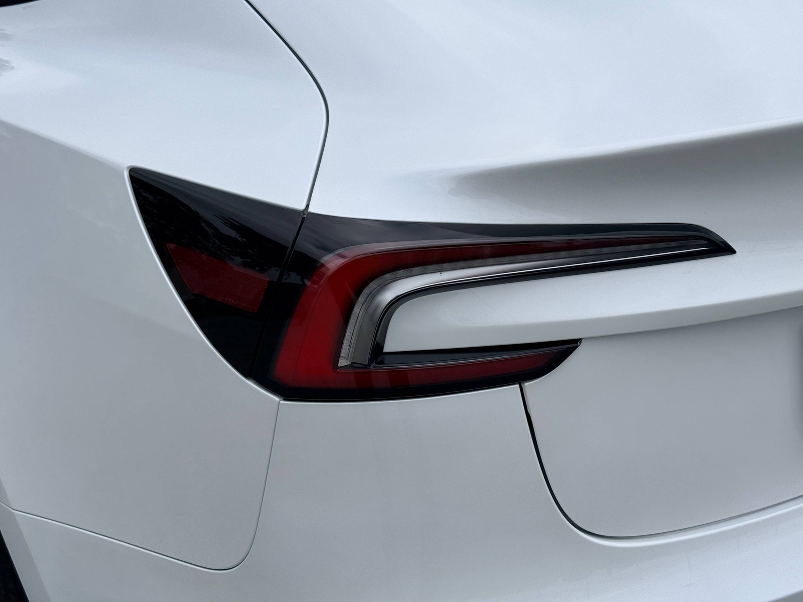 Tesla Model 3 Standard Range, 283hp, 2024
