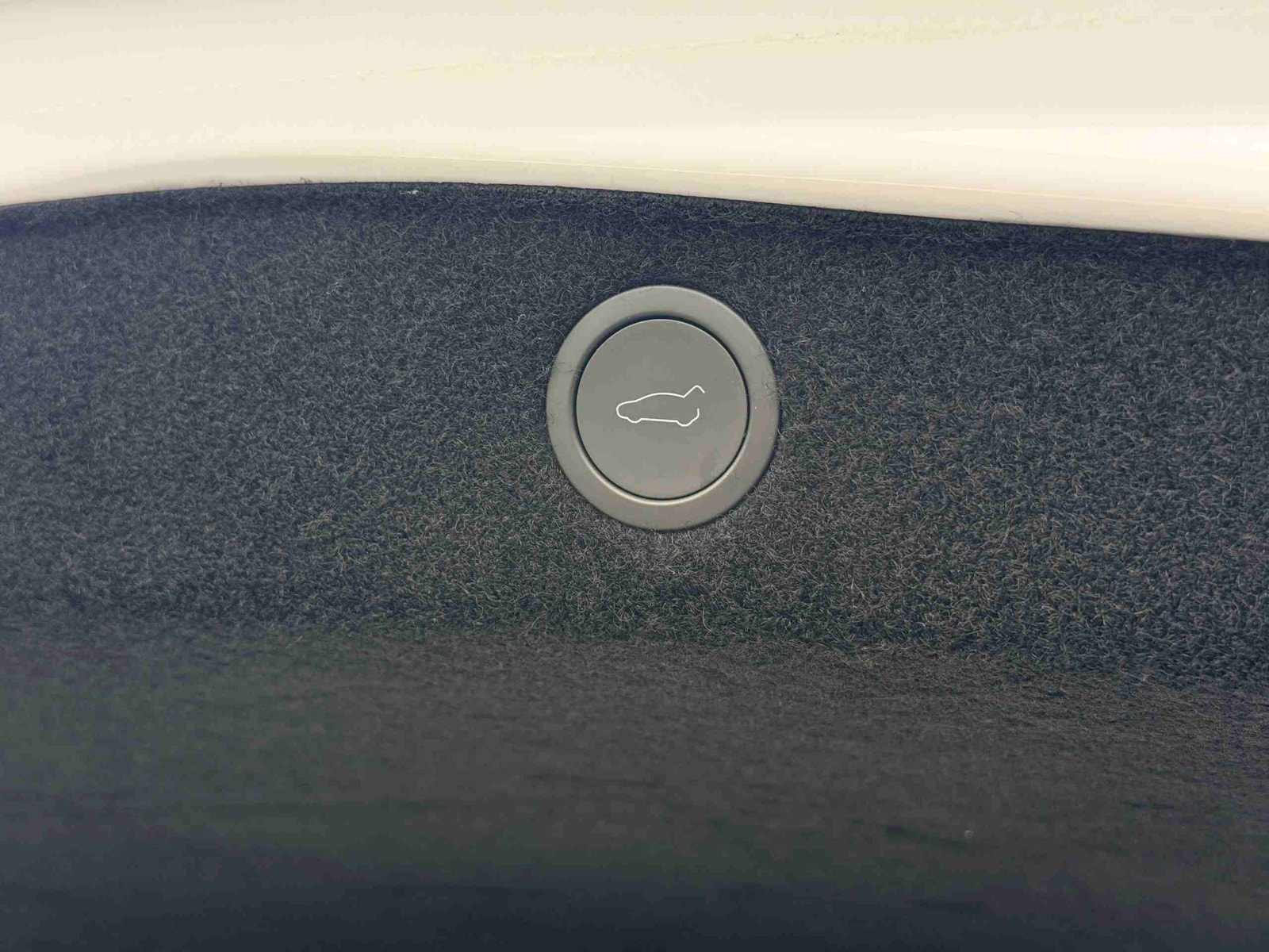 Tesla Model 3 Standard Range, 283hp, 2024