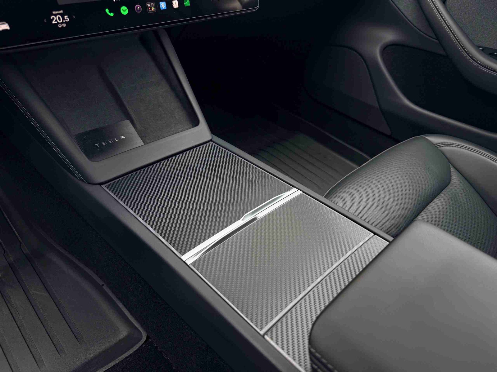 Tesla Model 3 Standard Range, 283hp, 2024