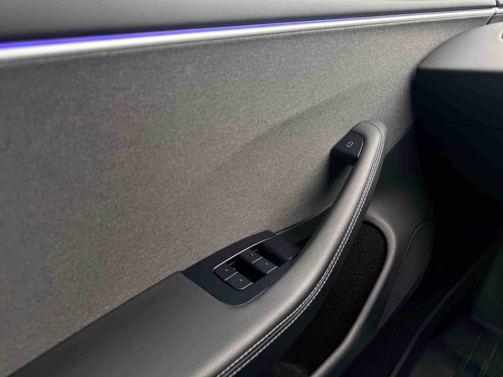Tesla Model 3 Standard Range, 283hp, 2024