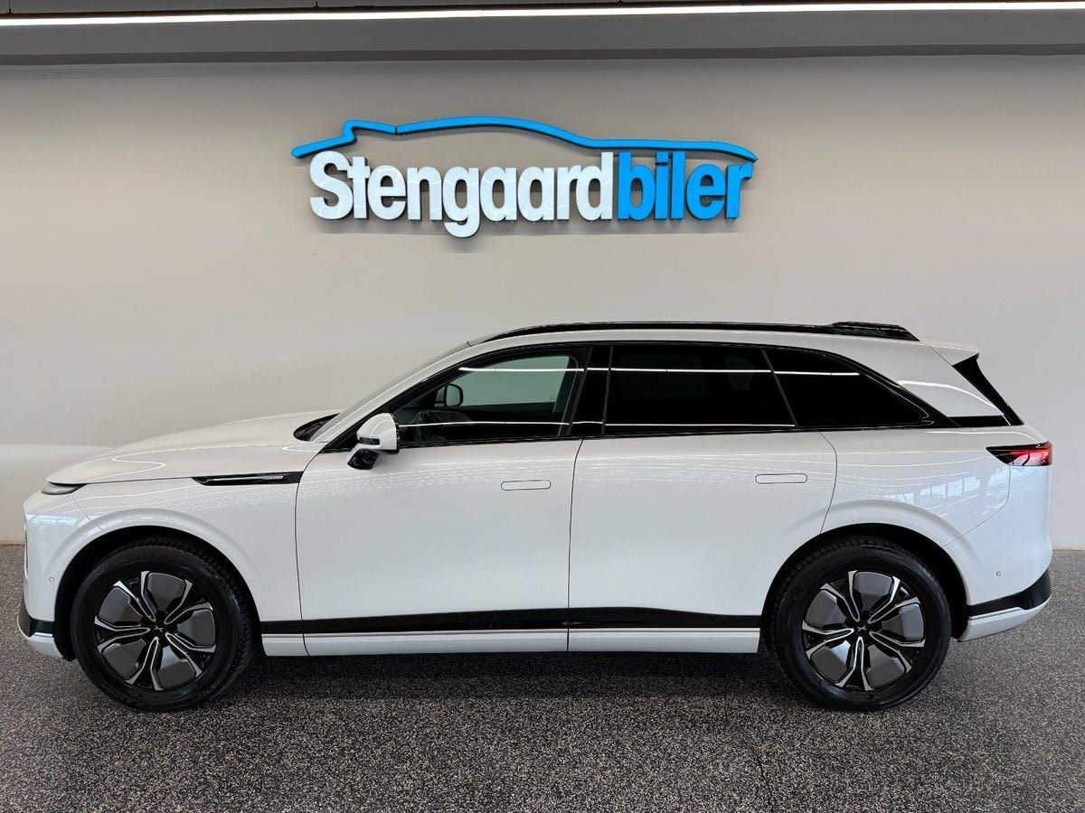 XPENG G9 Standard Range, 313hp, 2024