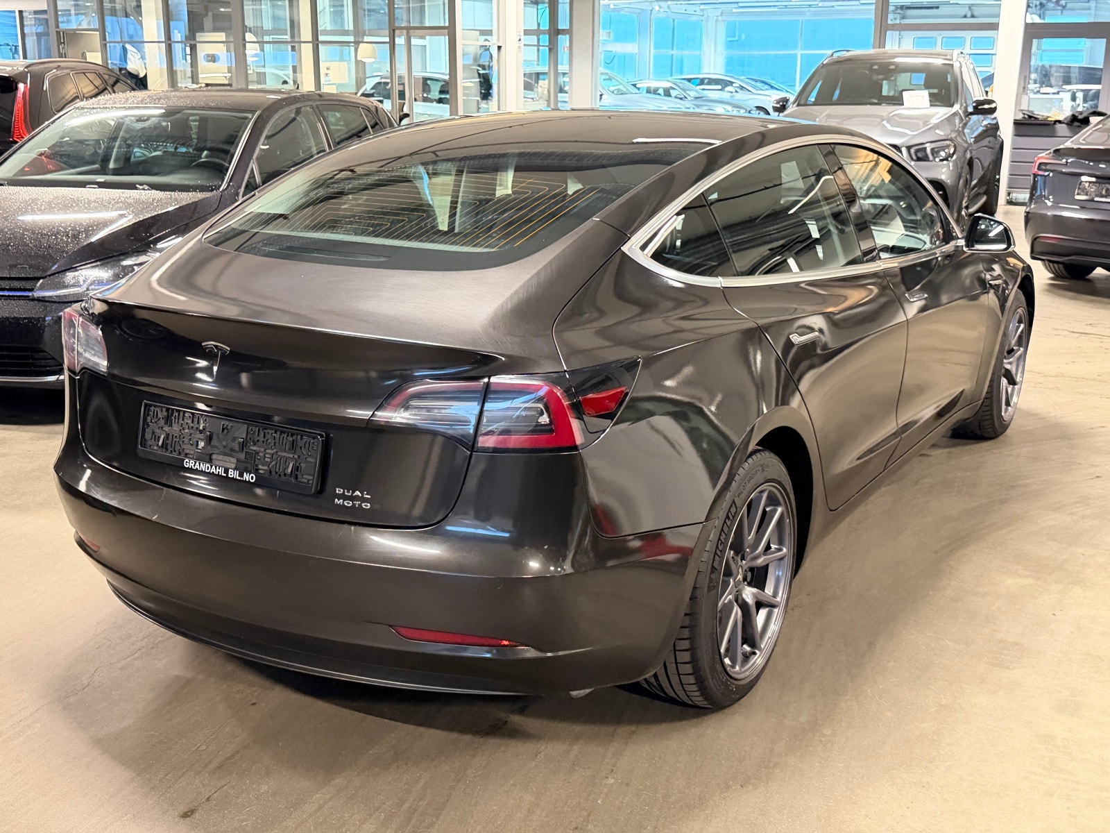 Tesla Model 3 Long Range AWD, 440hp, 2019