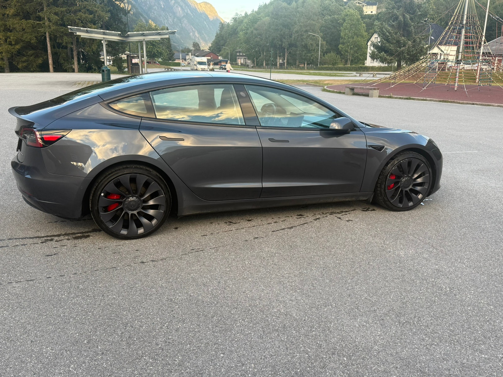 Tesla Model 3 Performance, 534ps, 2022
