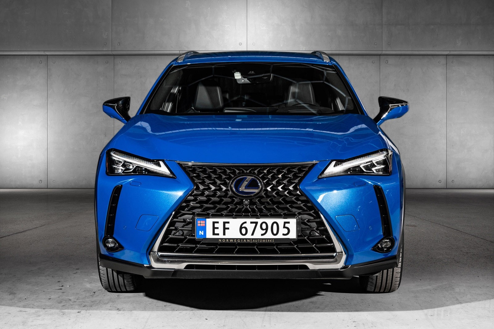 Lexus UX 300e, 204ps, 2023