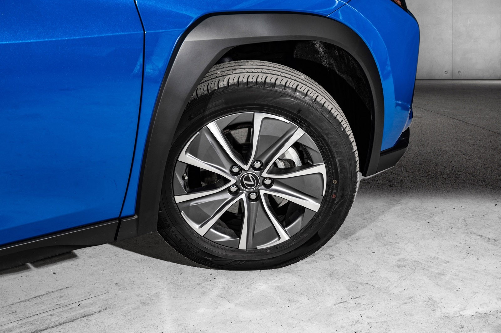 Lexus UX 300e, 204ps, 2023