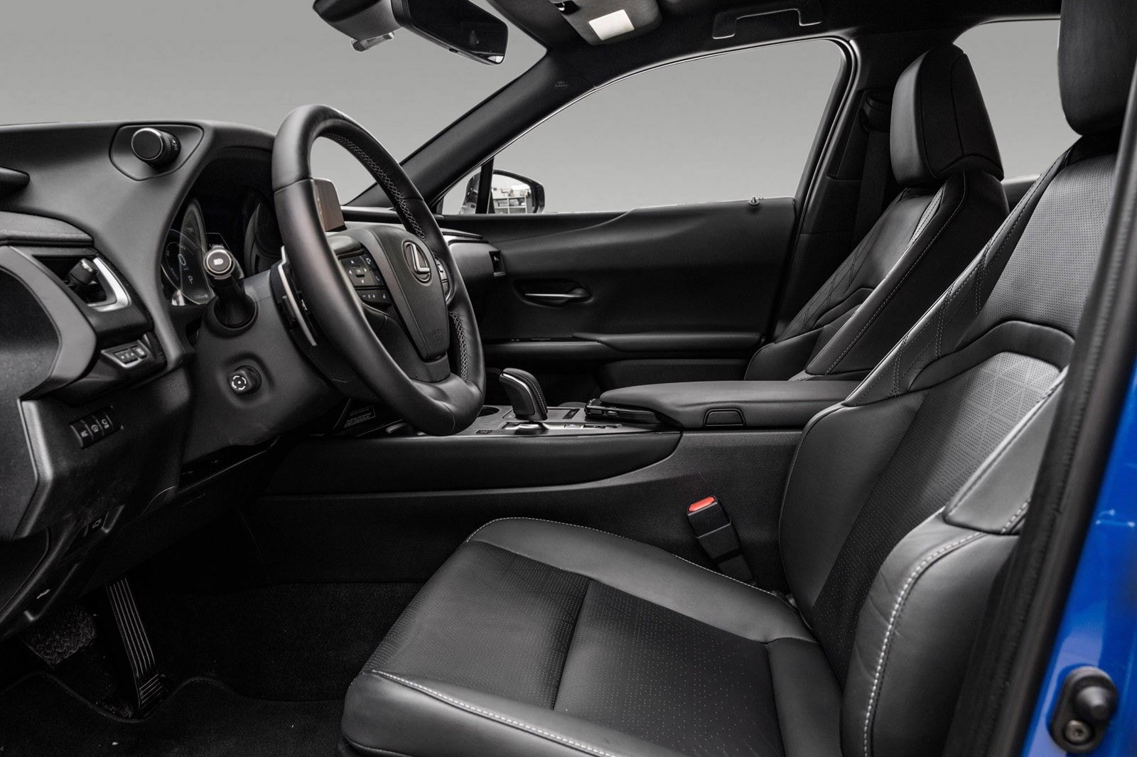 Lexus UX 300e, 204ps, 2023