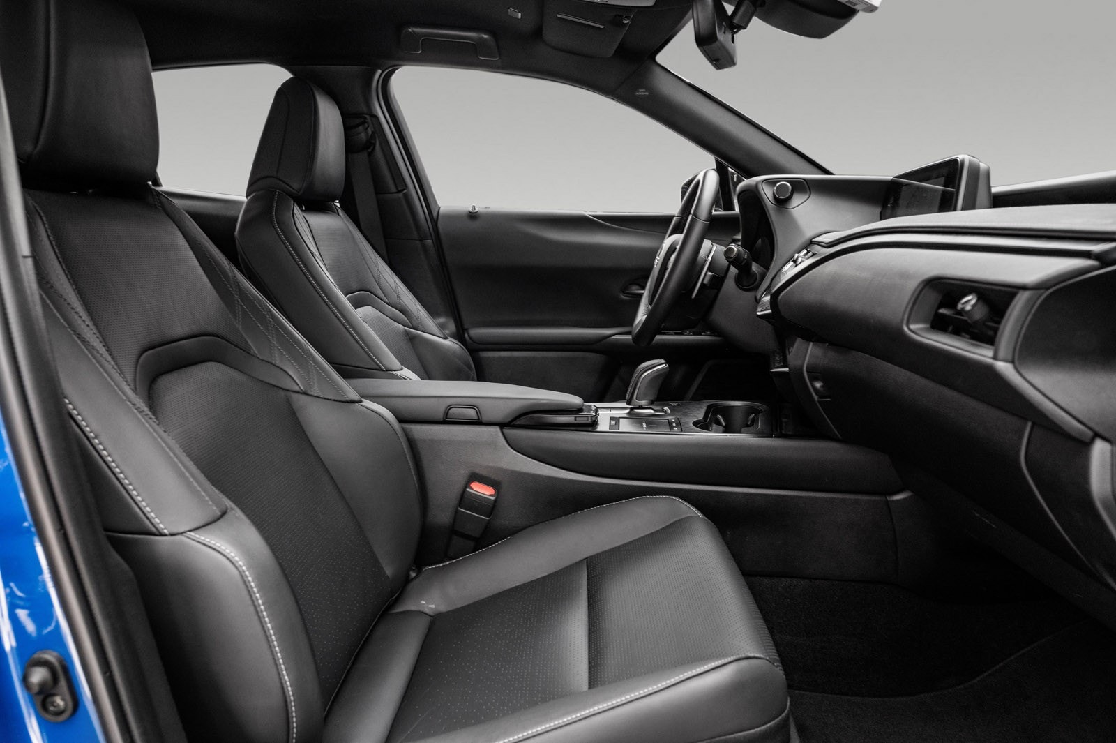 Lexus UX 300e, 204ps, 2023