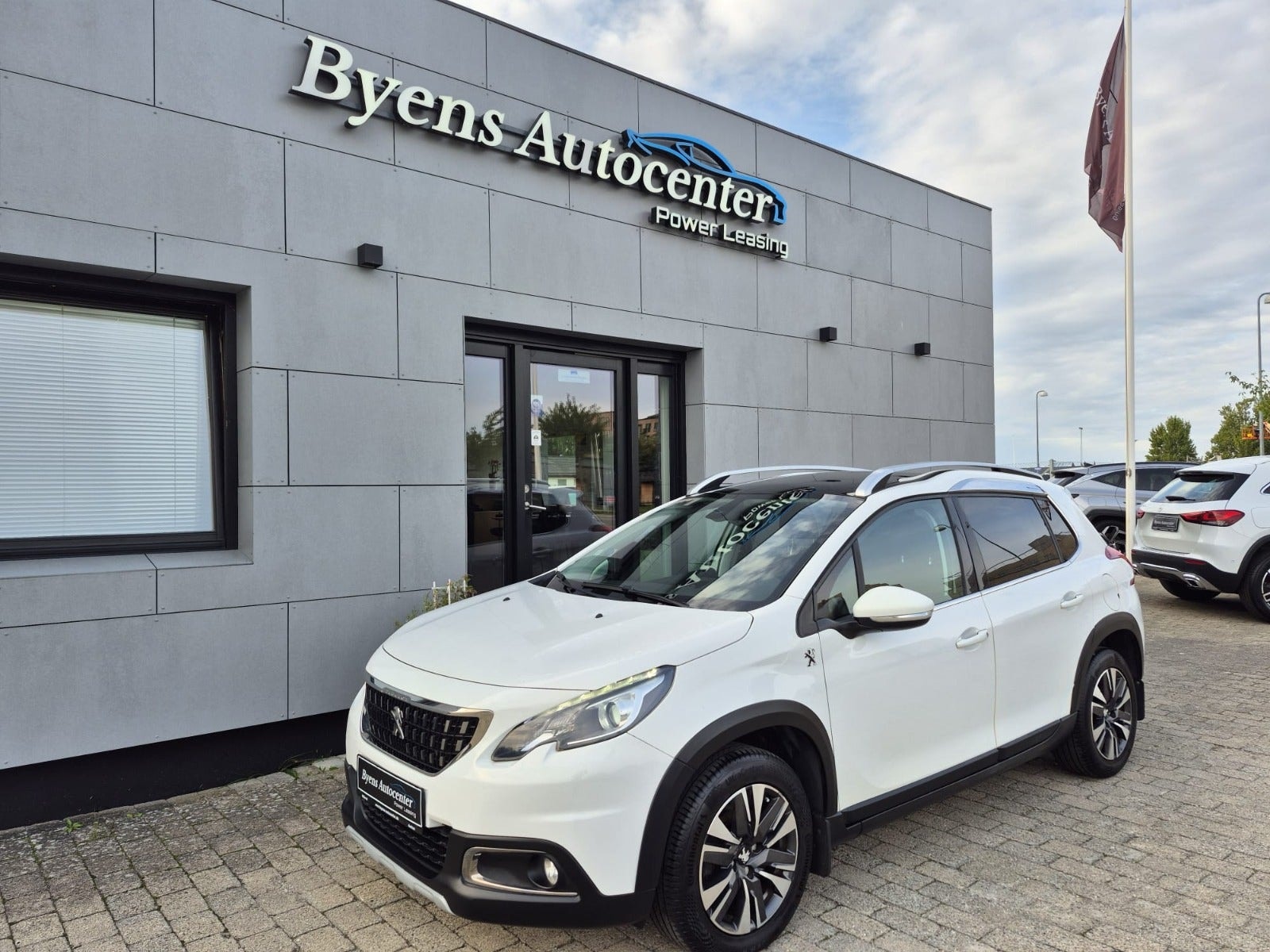 Peugeot 2008 1.2 PureTech 110 Manual, 5-trins, 110ps, 2018