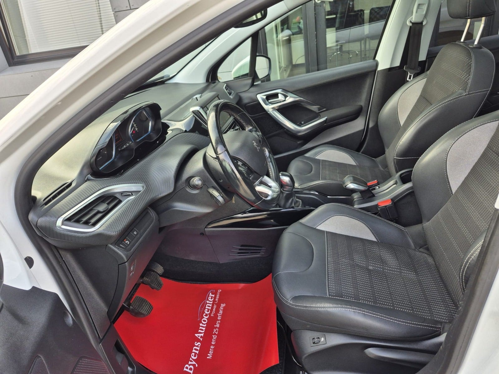 Peugeot 2008 1.2 PureTech 110 Manual, 5-trins, 110ps, 2018