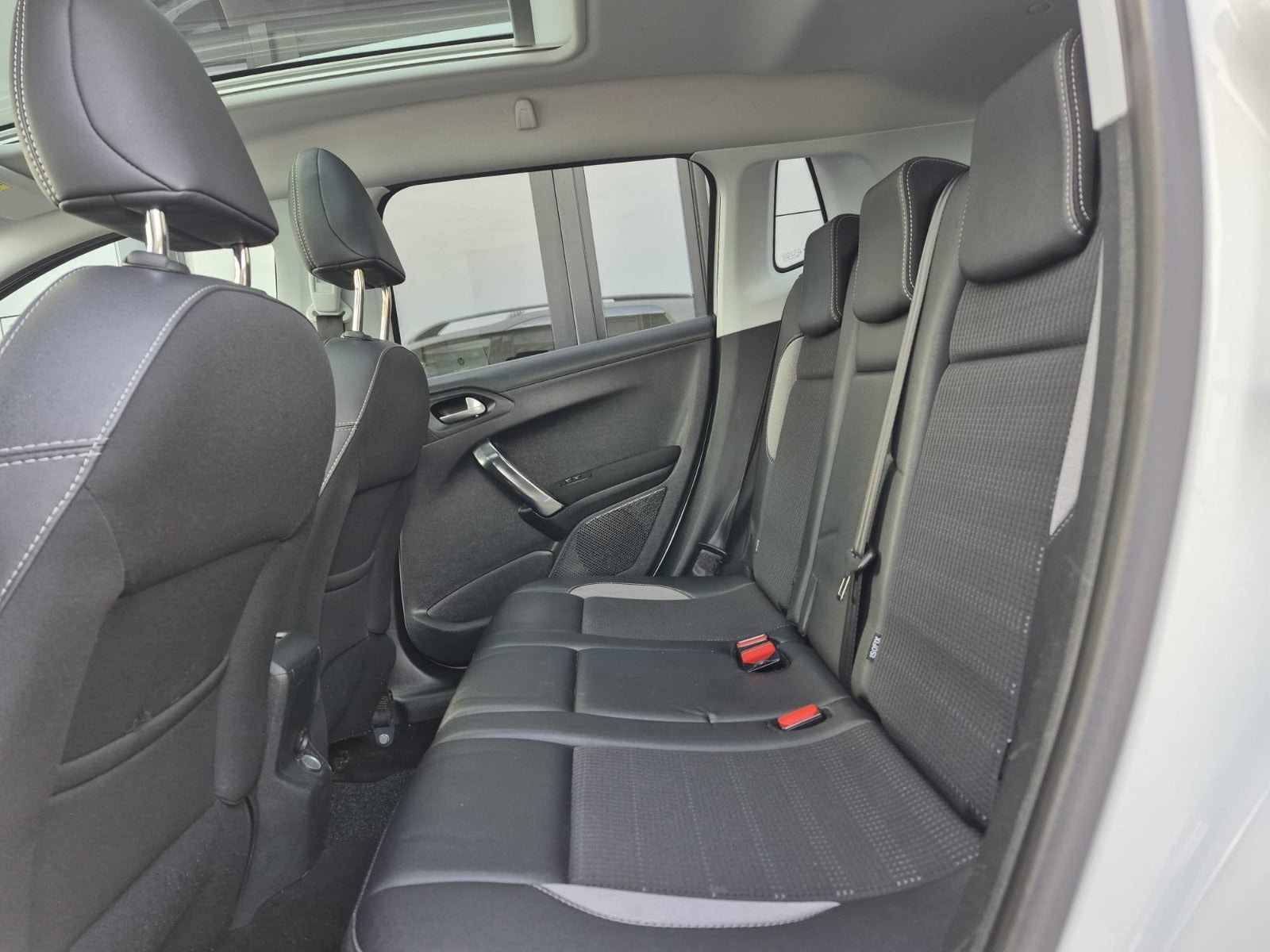 Peugeot 2008 1.2 PureTech 110 Manual, 5-trins, 110ps, 2018