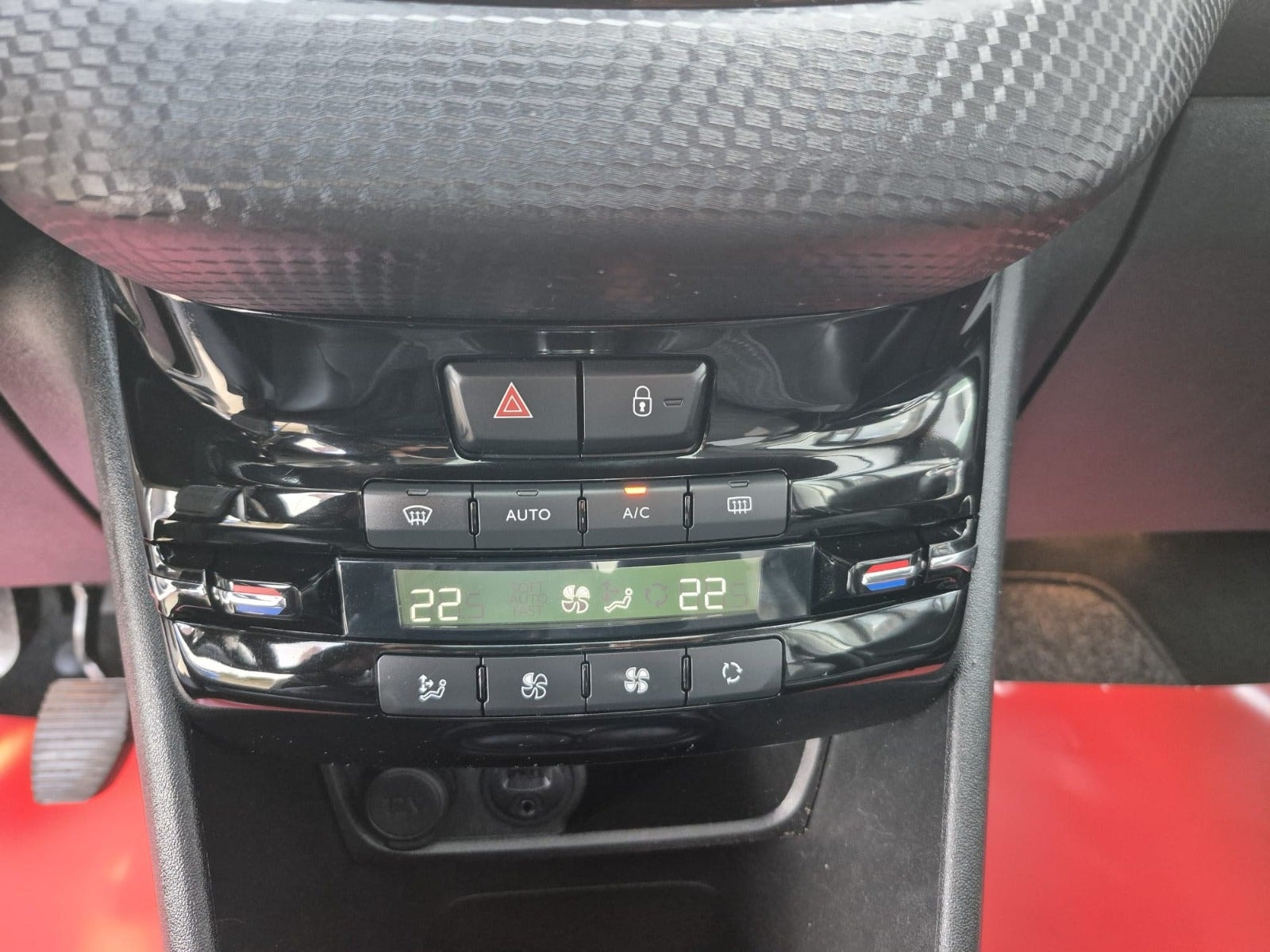 Peugeot 2008 1.2 PureTech 110 Manual, 5-trins, 110ps, 2018