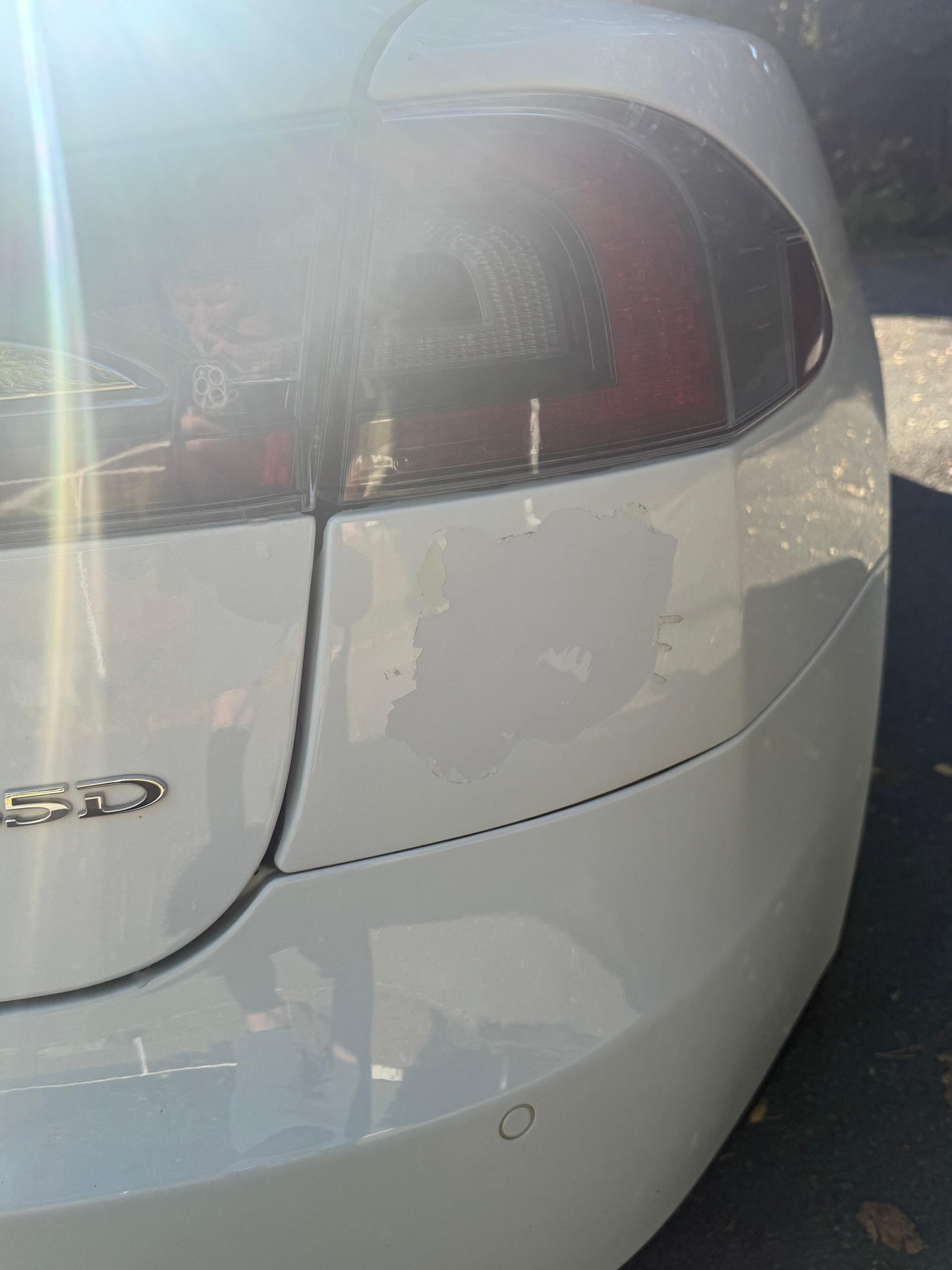 Tesla Model S 85D, 423ps, 2015